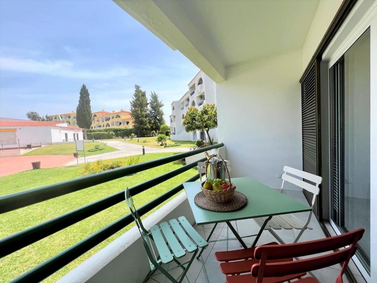 Apartamento Albufeira Twins 2 With Pool By Homing Exterior foto